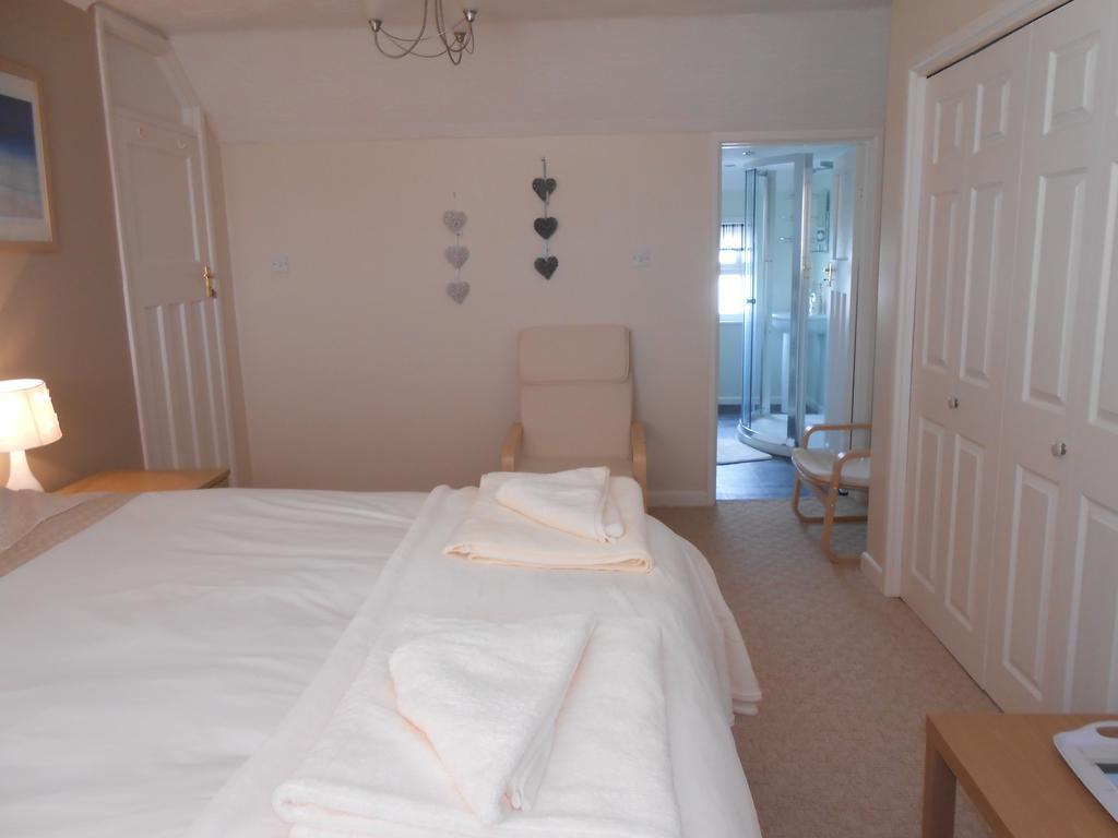 Trevowah - Couples Only Bed & Breakfast Newquay  Room photo